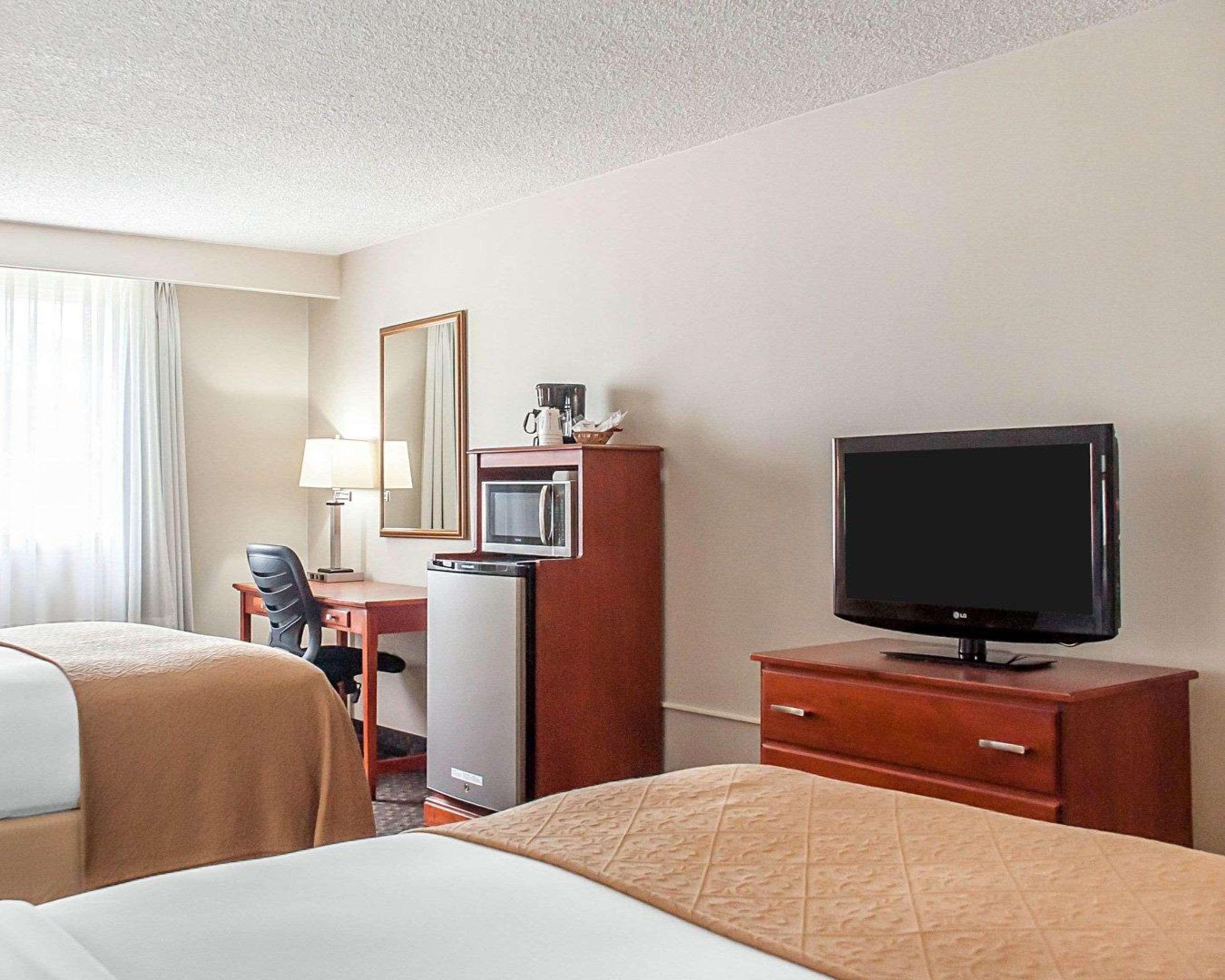 Quality Inn & Suites Vestal Binghamton Near University מראה חיצוני תמונה