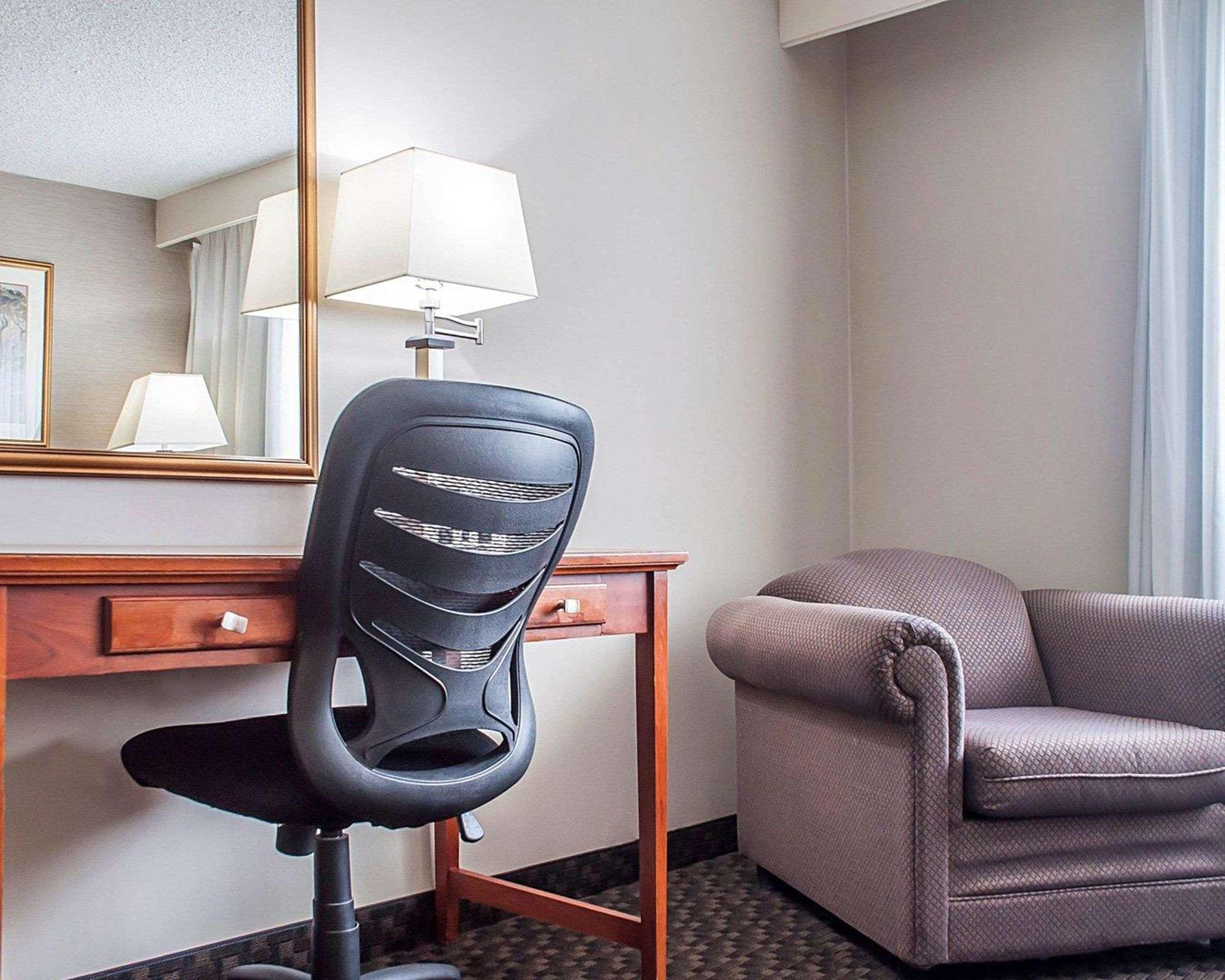 Quality Inn & Suites Vestal Binghamton Near University מראה חיצוני תמונה